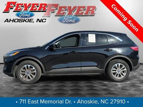 AGATE BLACK METALLIC 2021 Ford Escape SE