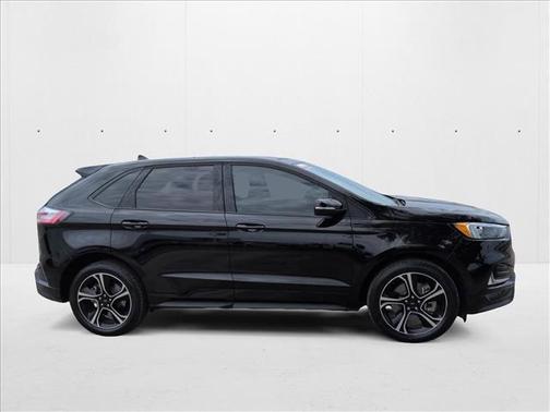 2022 Ford Edge ST
