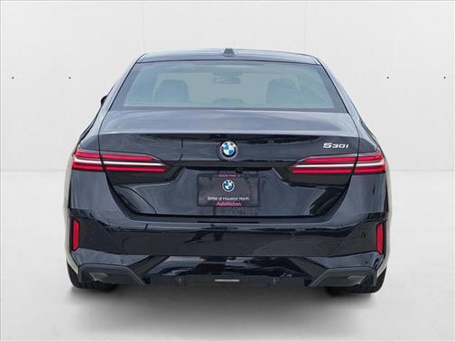 2026 BMW 530 i