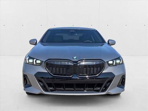 2025 BMW 530 i