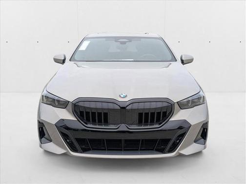 2025 BMW 530 i