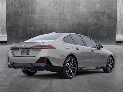 2025 BMW 530 i