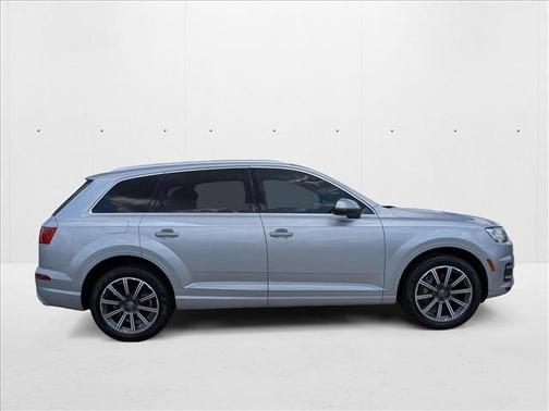 2019 Audi Q7 45 Premium Plus
