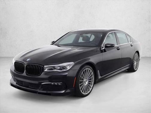 Black Sapphire Metallic 2018 BMW 750 i xDrive