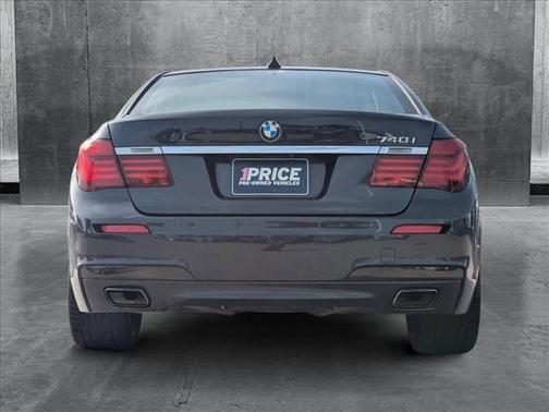 2015 BMW 740 740i