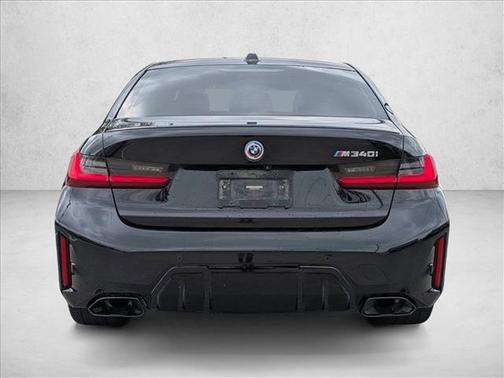 2023 BMW M340 M340i