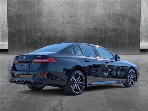 2024 BMW 530 i