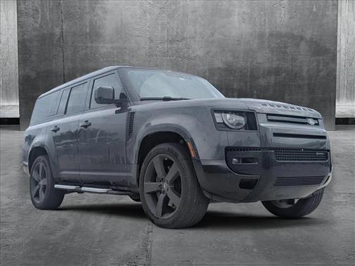 2023 Land Rover Defender 130 X-Dynamic SE