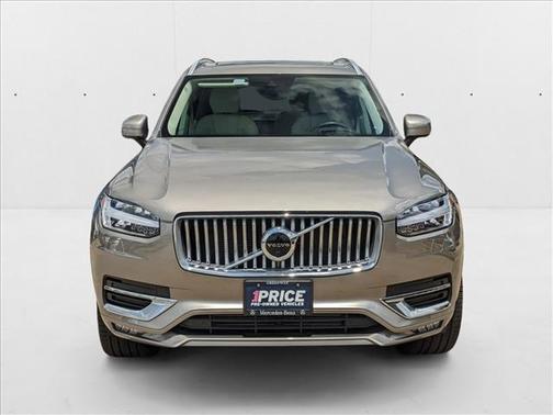2022 Volvo XC90 T6 Inscription