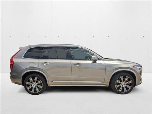 2022 Volvo XC90 T6 Inscription
