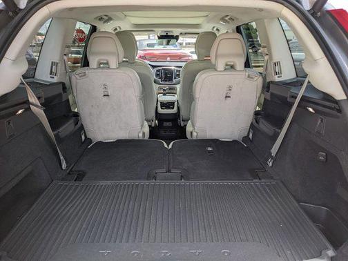 2022 Volvo XC90 T6 Inscription
