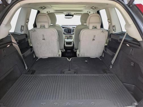 2022 Volvo XC90 T6 Inscription