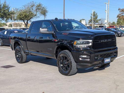 2022 RAM 2500 Laramie Crew Cab 4x4 6'4' Box