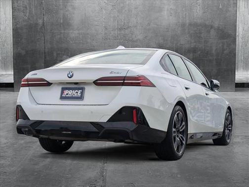 2025 BMW 540 i xDrive