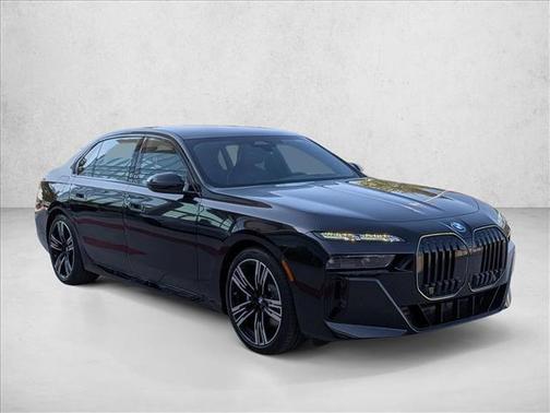 2026 BMW 740 i