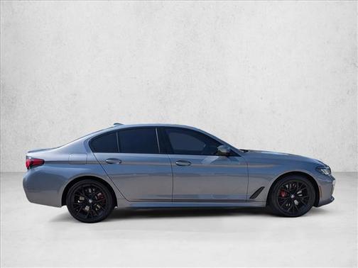 2023 BMW 530 i