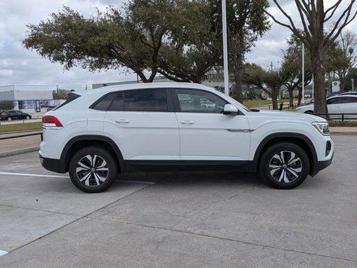2024 Volkswagen Atlas Cross Sport 2.0T SE