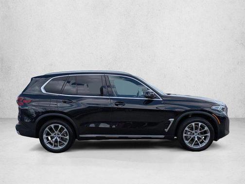 Black 2026 BMW X5 xDrive40i