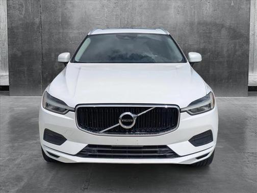 2018 Volvo XC60 T5 Momentum