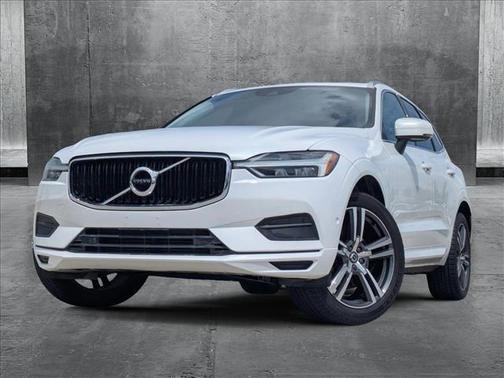 2018 Volvo XC60 T5 Momentum