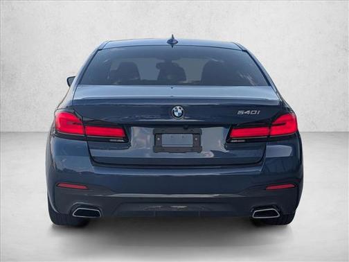 2023 BMW 540 i