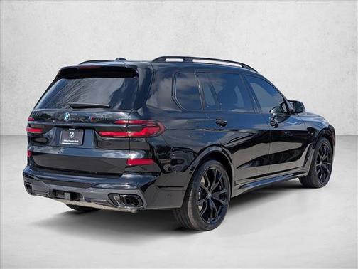 2026 BMW X7 M60i