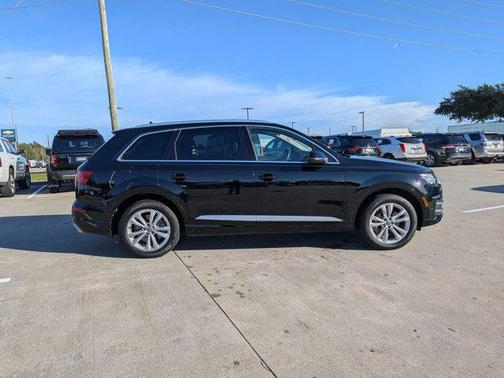 2019 Audi Q7 55 Premium Plus