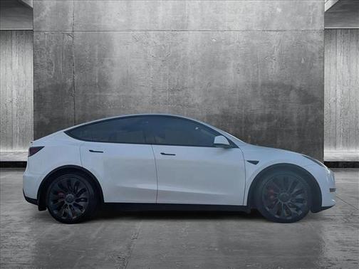 2022 Tesla Model Y Performance Dual Motor All-Wheel Drive