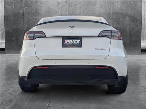 2022 Tesla Model Y Performance Dual Motor All-Wheel Drive