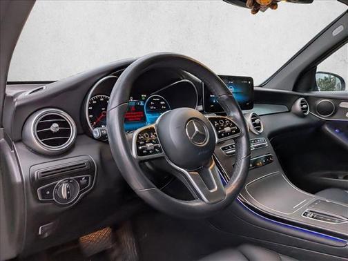 Black [Black] 2022 Mercedes-Benz GLC 300 4MATIC