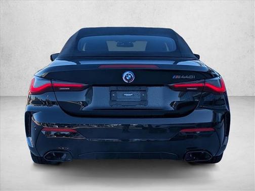 2023 BMW M440 i