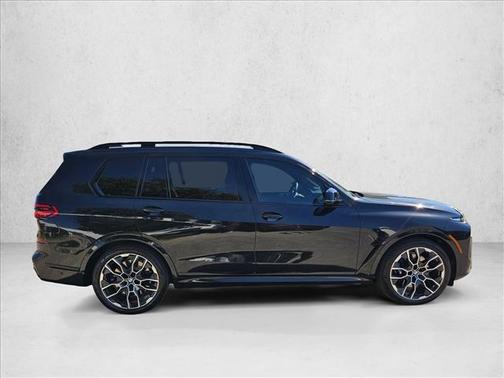 2026 BMW X7 M60i