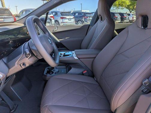 2026 BMW iX xDrive45