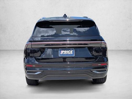 Infinite Black Metallic Clearcoat 2025 Lincoln Nautilus Reserve