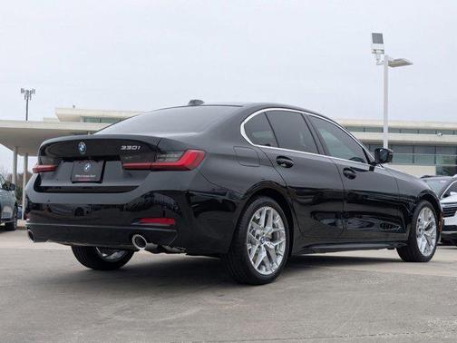 2025 BMW 330 i