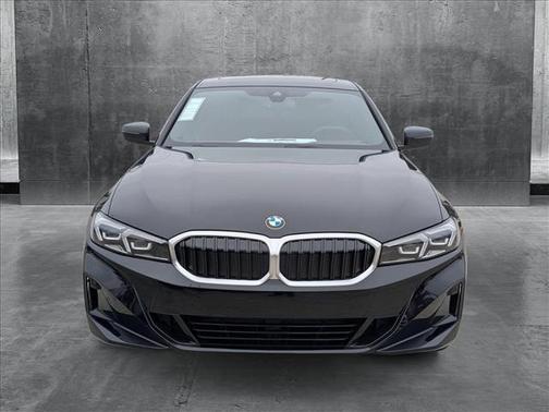 2025 BMW 330 i