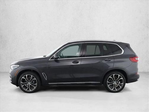 Dark Graphite Metallic 2021 BMW X5 sDrive40i