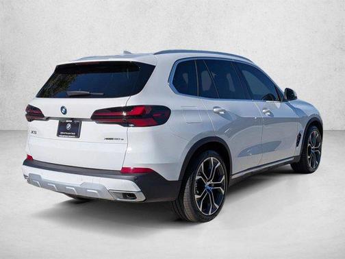 Alpine White 2026 BMW X5 PHEV xDrive50e