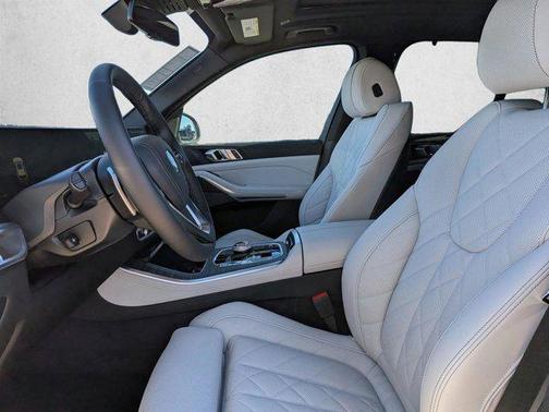 Alpine White 2026 BMW X5 PHEV xDrive50e