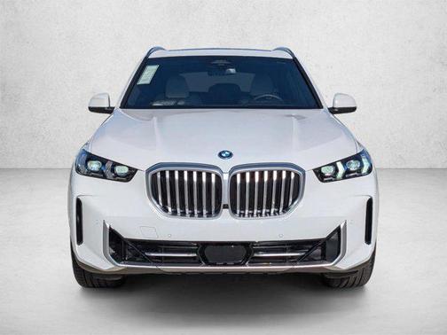 Alpine White 2026 BMW X5 PHEV xDrive50e