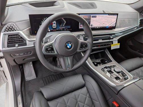 Mineral White Metallic 2026 BMW X5 sDrive40i