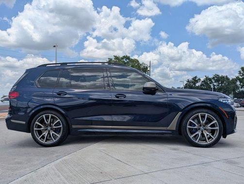 2020 BMW X7 M50i