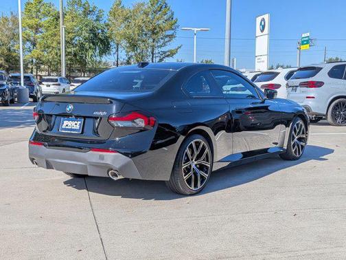 2023 BMW 230 i