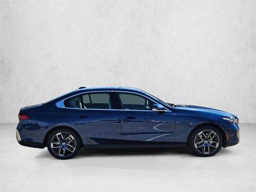 Phytonic Blue Metallic 2026 BMW 540 xDrive