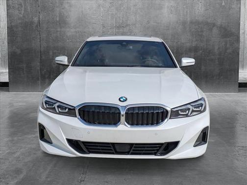 2025 BMW 330 i