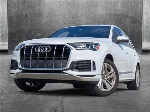 2023 Audi Q7 45 Premium