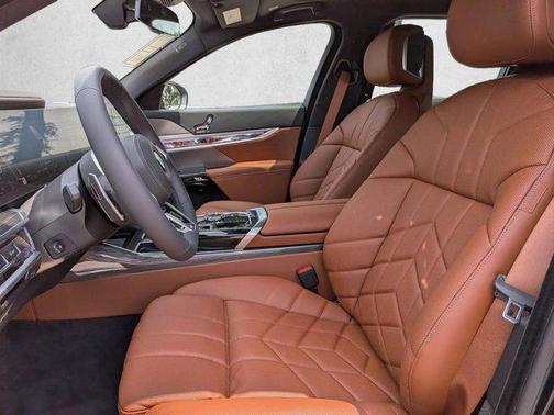 Carbon Black Metallic 2026 BMW 760 xDrive