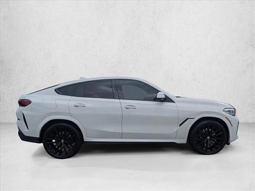2023 BMW X6 xDrive40i