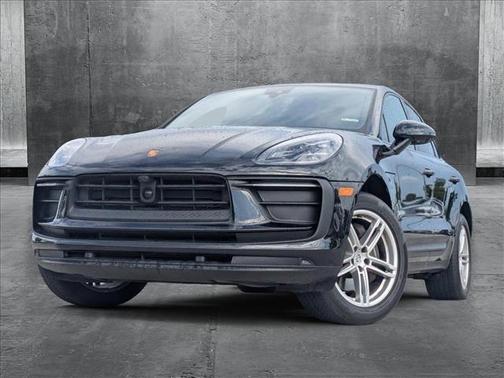 2022 Porsche Macan Base