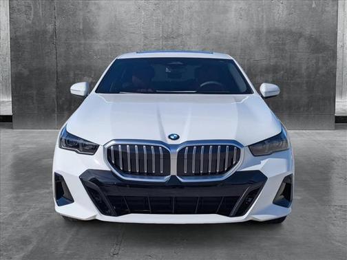 2025 BMW 530 i